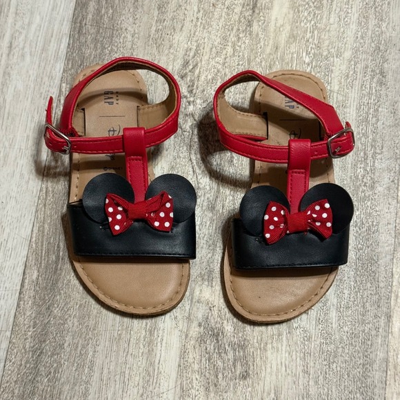 GAP Other - Baby Girls GAP Minnie Mouse Sandals Red Black Bow Size 8 Toddler Shoes